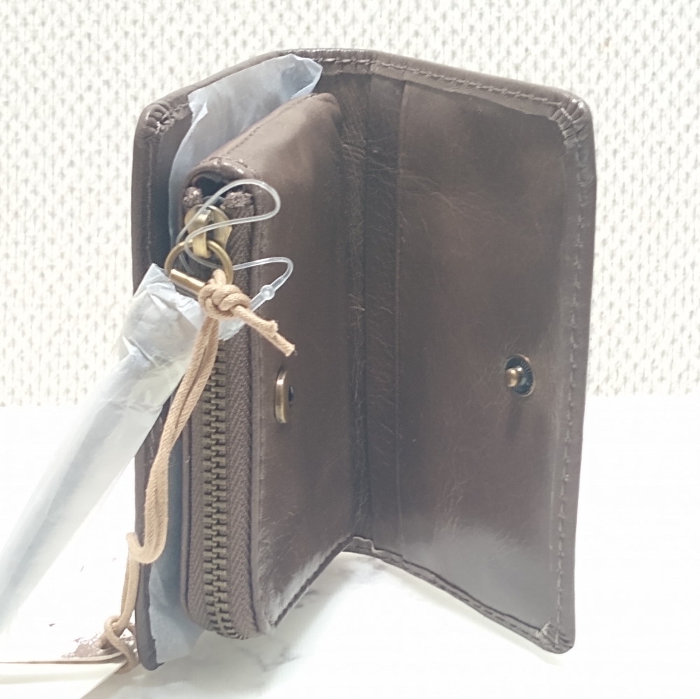 HOBO Dart Card and Coin Leather Wallet - Picture 9 of 12